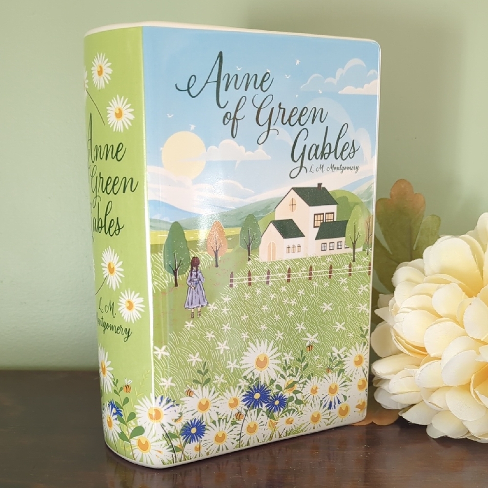 Anne of Green Gables Decorative Book Vase (SM&Co)